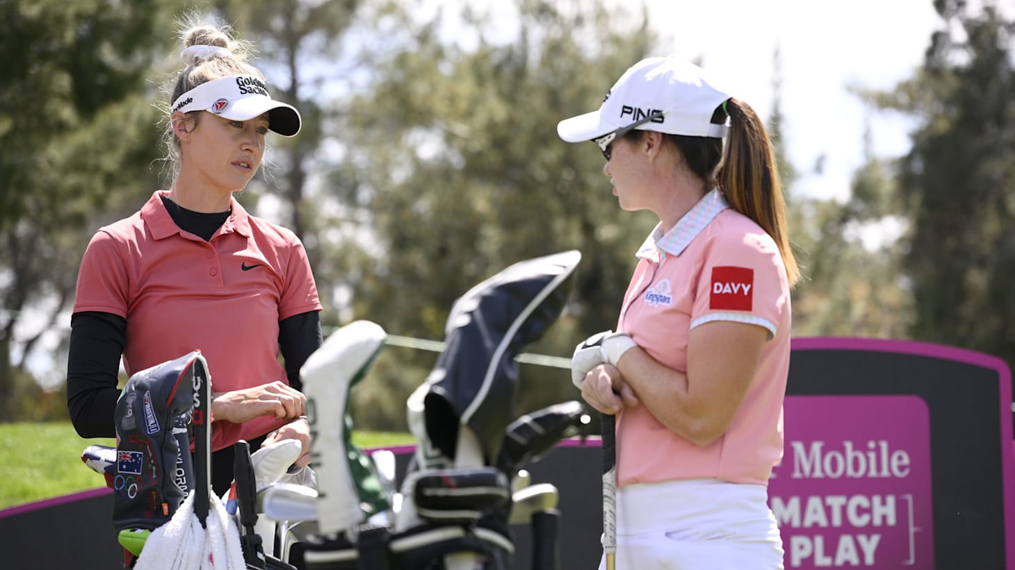 マッチプレイゴルフ A beautiful tour pro joins the competition! 217 yards with a