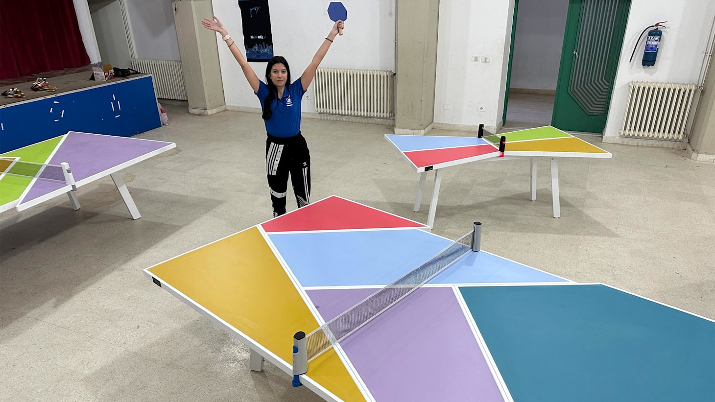 Table tennis… but the tables move! 🏓 