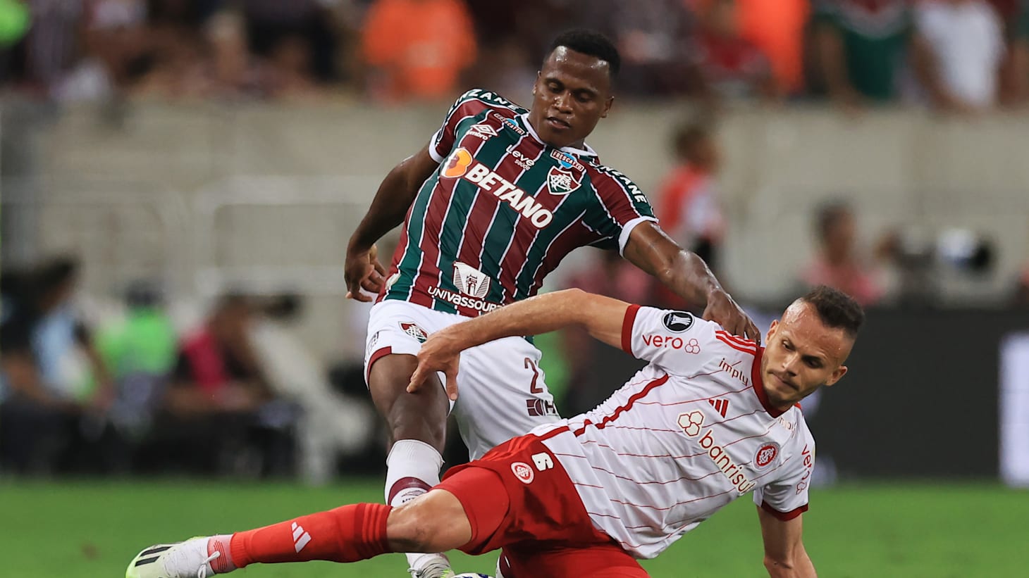 Internacional e Fluminense duelam por vaga na final da Libertadores