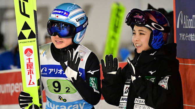 ミントモール / MINT BASE店 (TCシングル通販) / 2024 EPOCH TEAM JAPAN WINTER OLYMPIANS  #RT-09 高梨沙羅(スキー・ジャンプ) RISING TOGETHER メタル版 インサートカード