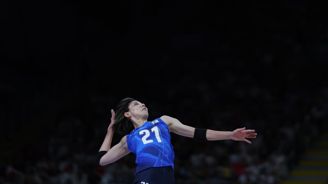 2024バレーボールネーションズリーグVNL直筆色紙　セルビア　ブリキッチ選手 強豪セルビアを危なげなく3-0で下す日本、強すぎる