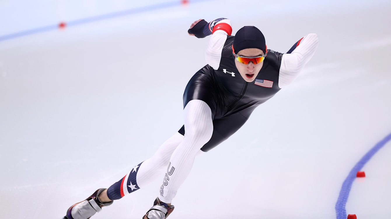 Jordan Stolz bags three gold medals at Beijing stop of 2024