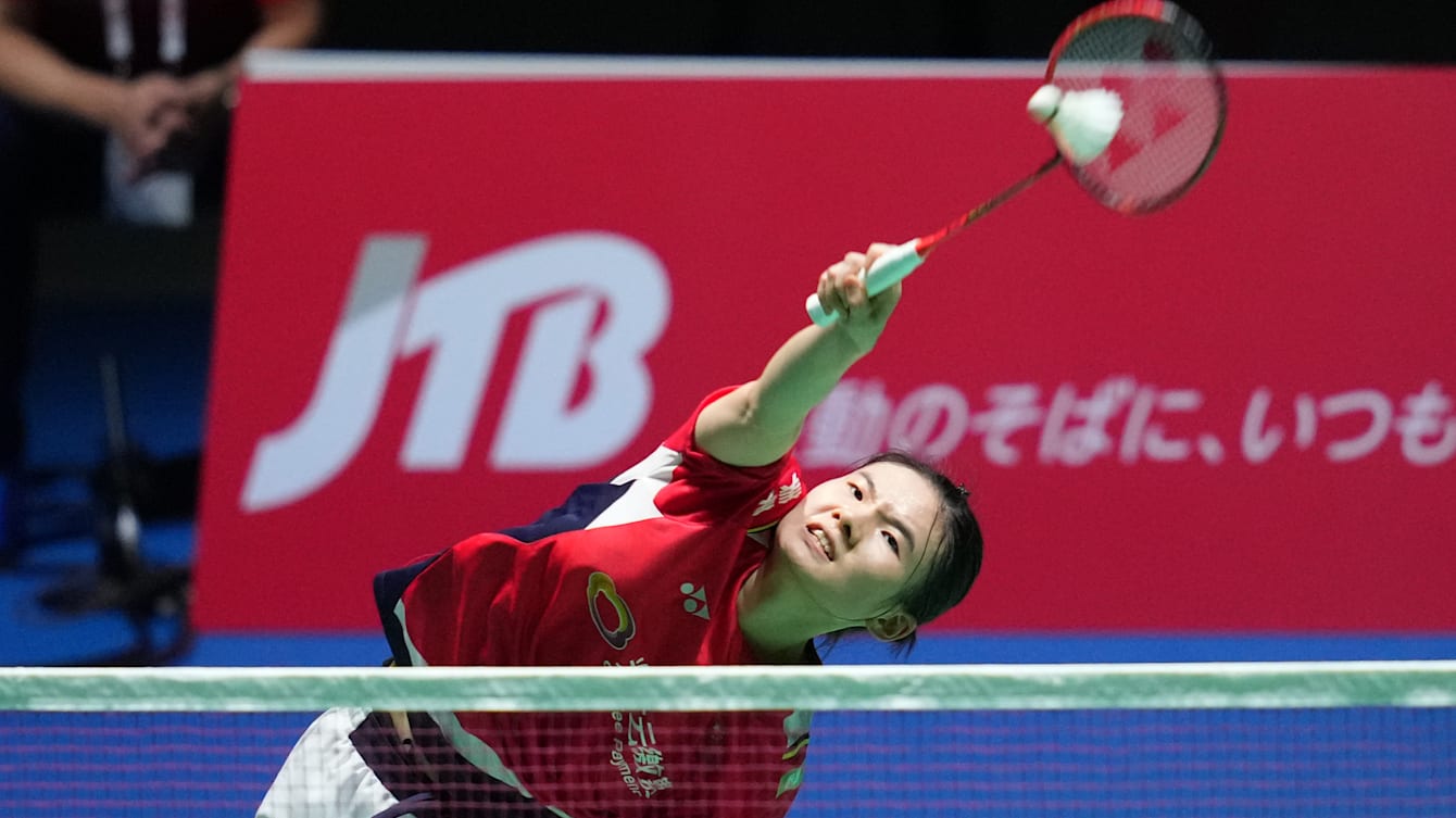 Badminton HYLO Open 2022, semi-finals featuring Ginting, Popov, Han Yue, Zhang
