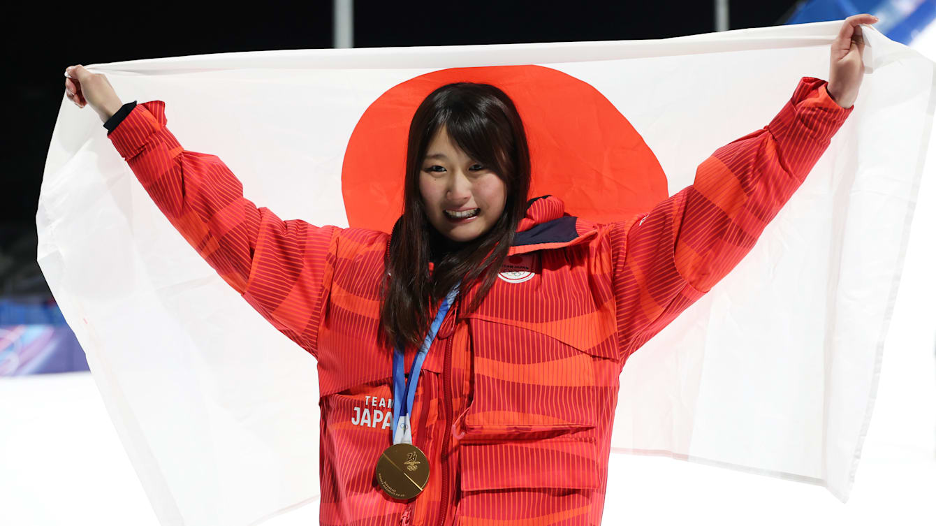 ミラノ・オリンピック スノーボード女子 村瀬心椛 サイン 色紙 ミントモール / MINT 浦和店 / 2024 TEAM JAPAN WINTER OLYMPIANS