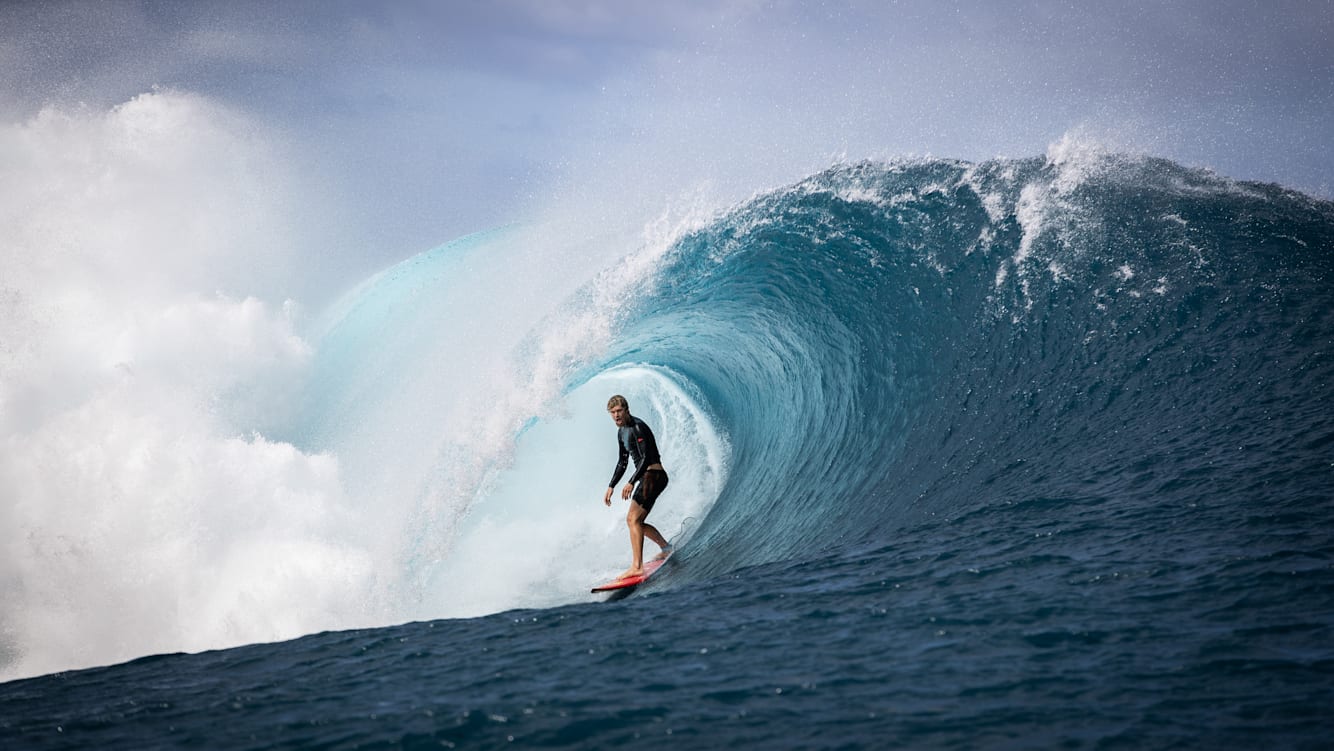 タヒチ・チョープー サーフィン写真集「Teahupoo」ティム