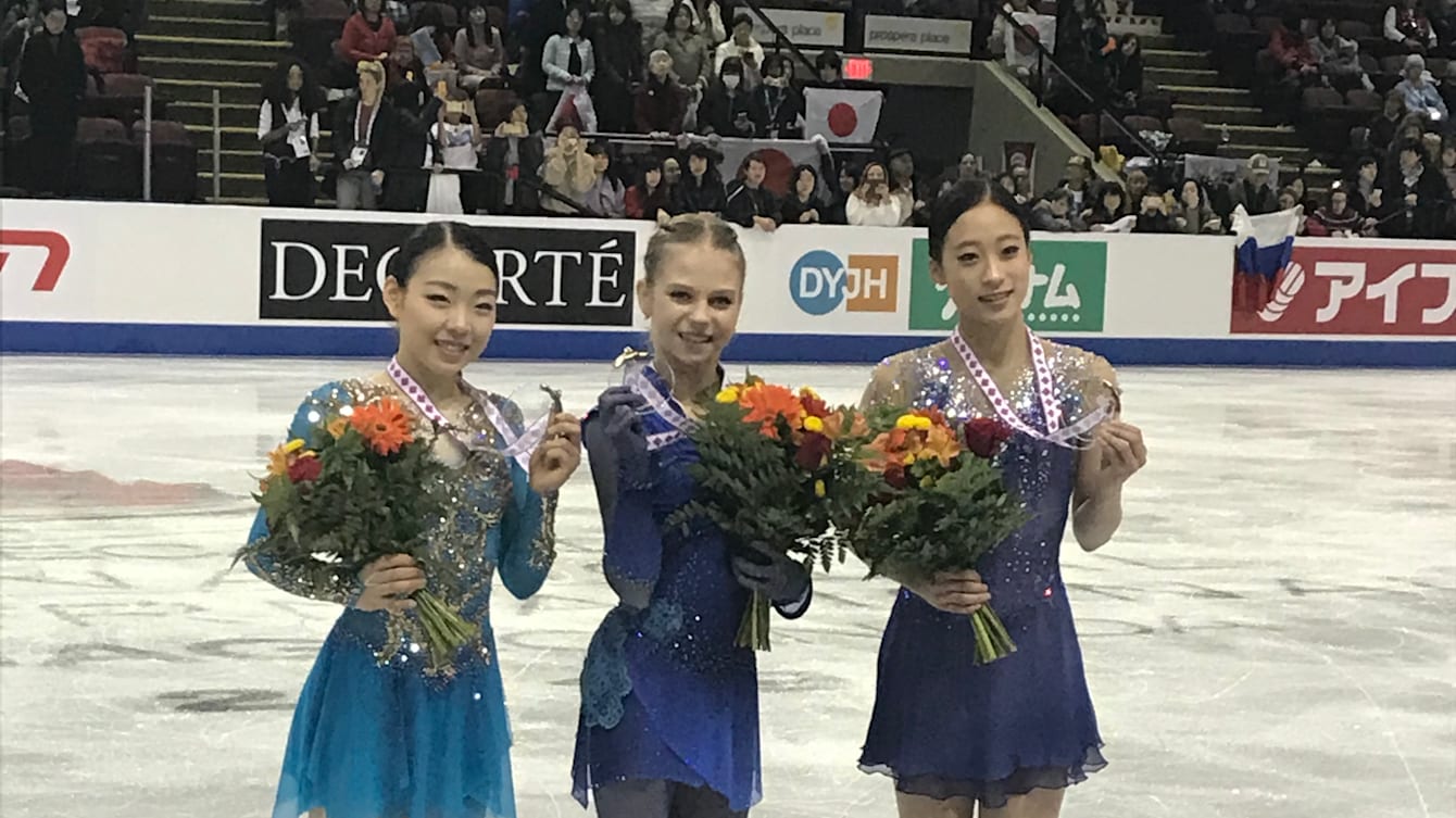 トゥルソワ（フィギュアスケート選手）直筆サイン入り写真 アレクサンドラ・トゥルソワ 直筆サイン入りフォト フィギュア