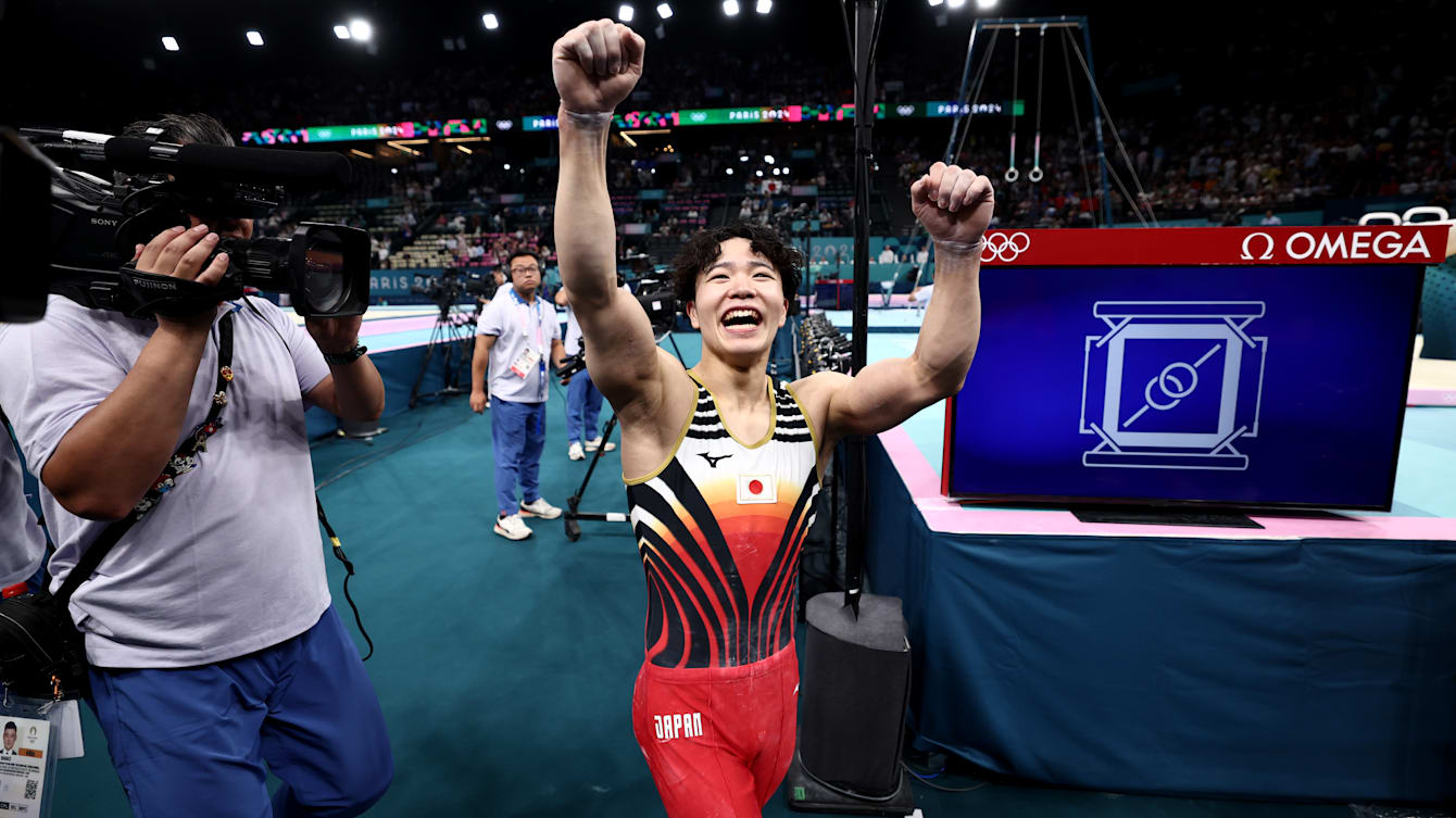 日本代表選手団公式記念メダル　値下げしました。 体操競技・個人総合の新オリンピック王者、岡慎之助が語る感謝の