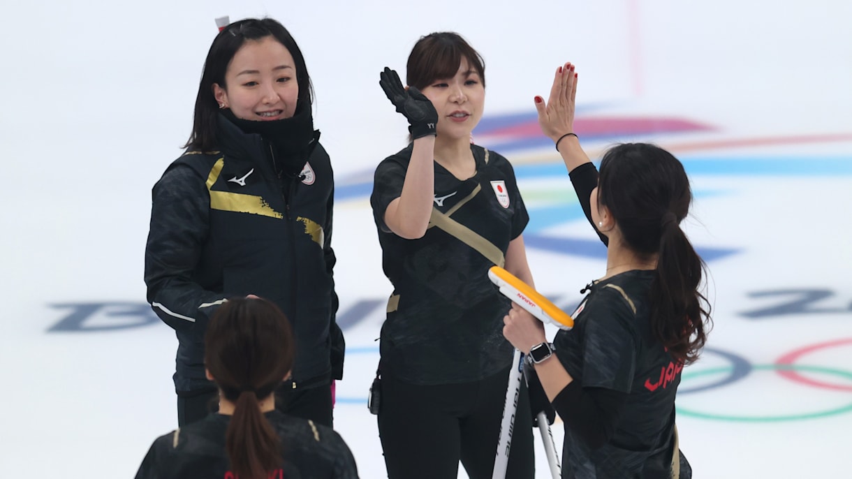 日本代表ロコ・ソラーレが6位で決勝トーナメント進出｜世界女子