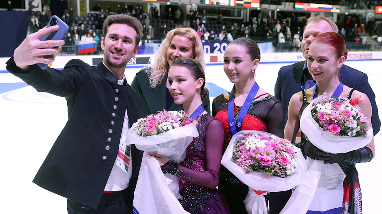 Чемпионат Европы по фигурному катанию-2022. Женщины, итоги и видео:  Валиева, Щербакова и Трусова на подиуме