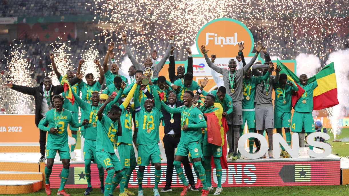 Under Armour laisse Londres perplexe avec le dévoilement holographique des  bottes Shadow Elite 2, image size:1220x686