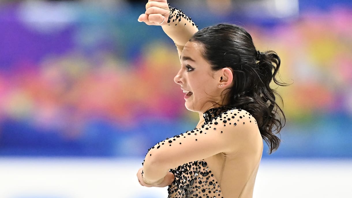 海外スリーブ　ASIA CHAMPIONSHIP SERIES 2022-23 World champion Alysa Liu takes free skate as US wins World