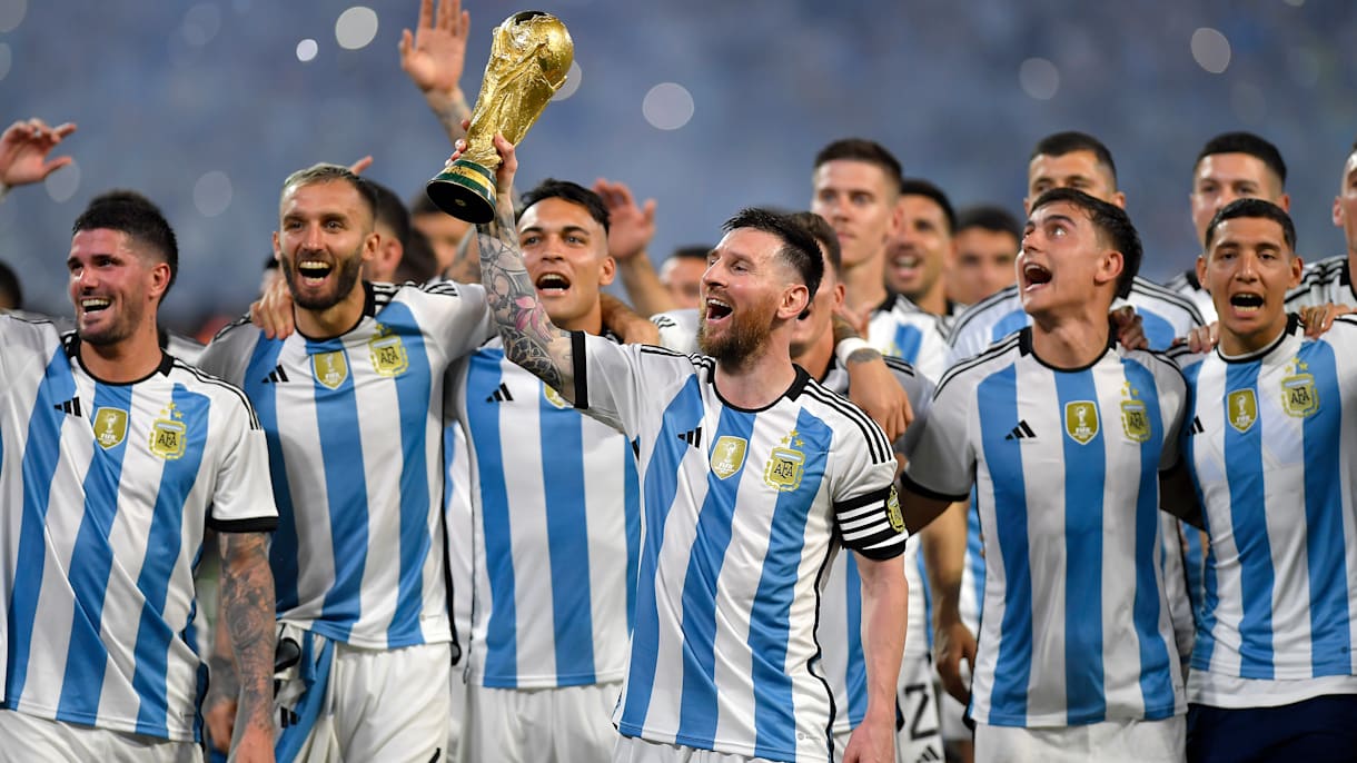Leo Messi y su regreso a Argentina: homenajes, lágrimas y récords