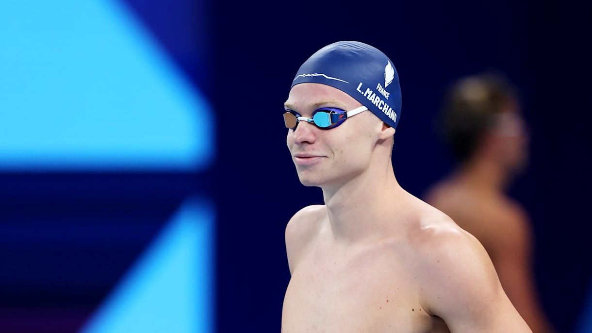 Fanion JO Paris 2024 - Léon Marchand Natation France, édition Limitée, 50 Ans