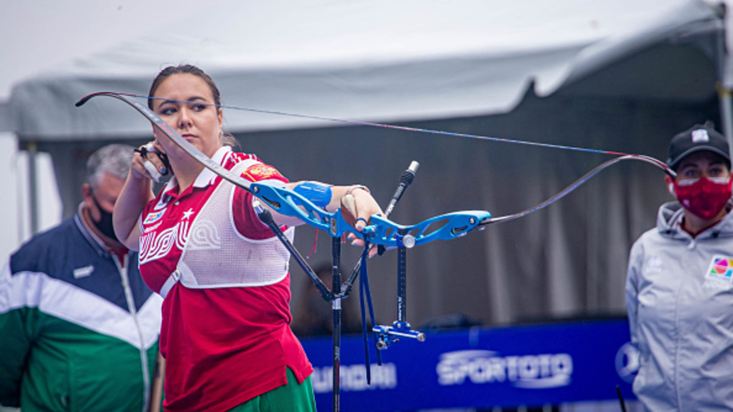 Стрельба из лука. Елена Осипова выиграла медали Олимпиады, чемпионата мира  и финала Кубка мира