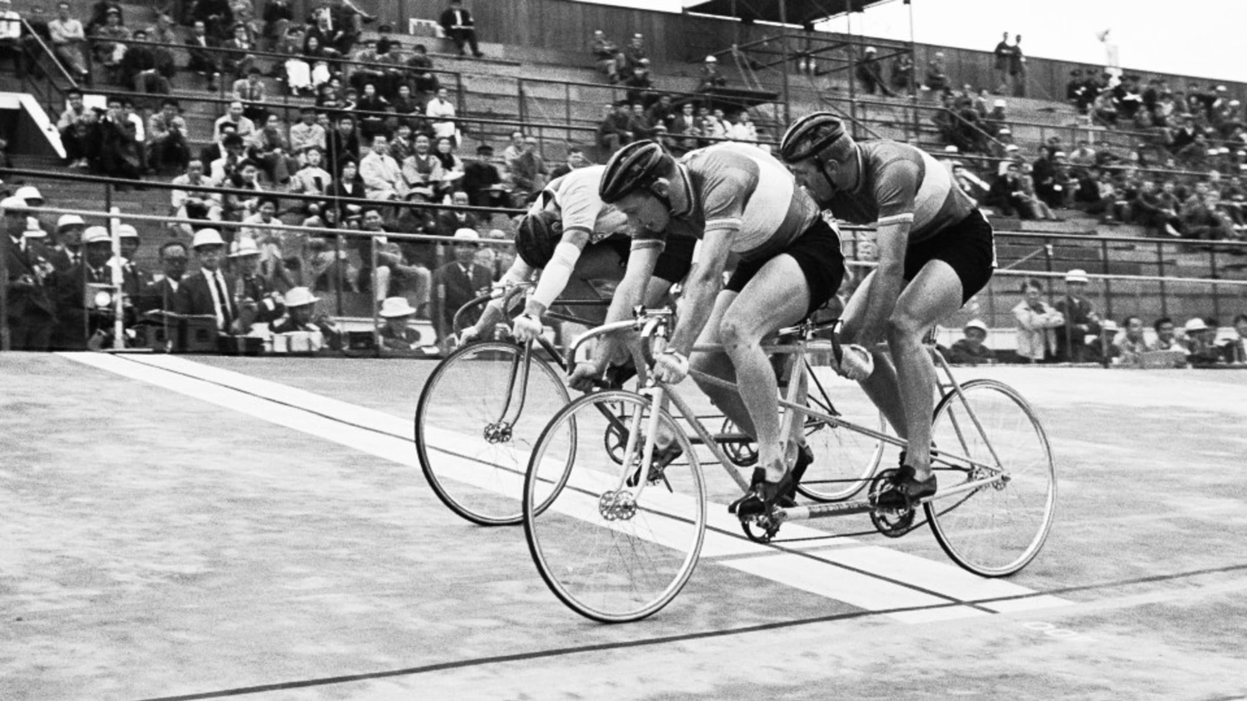 19世紀末に発明された2人乗りのタンデム自転車は1908年のロンドン五輪 