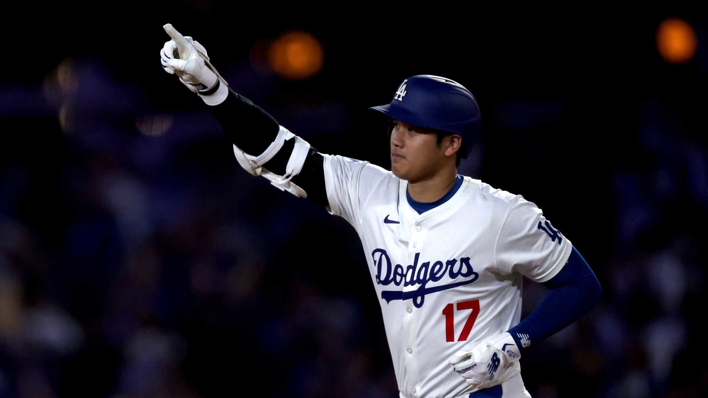 MLB クリーブランド・インディアンス スタジャン 大谷翔平 MLB クリーブランド・インディアンス スタジャン 大谷翔平 【公式通販】