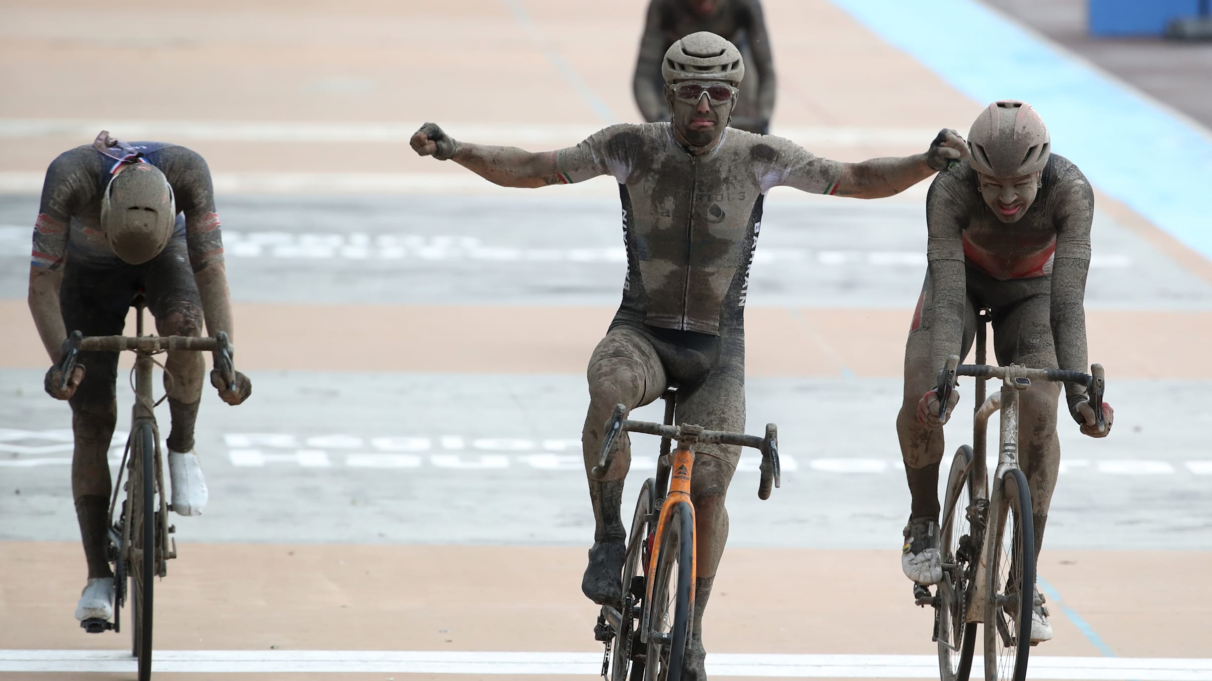 watch paris roubaix