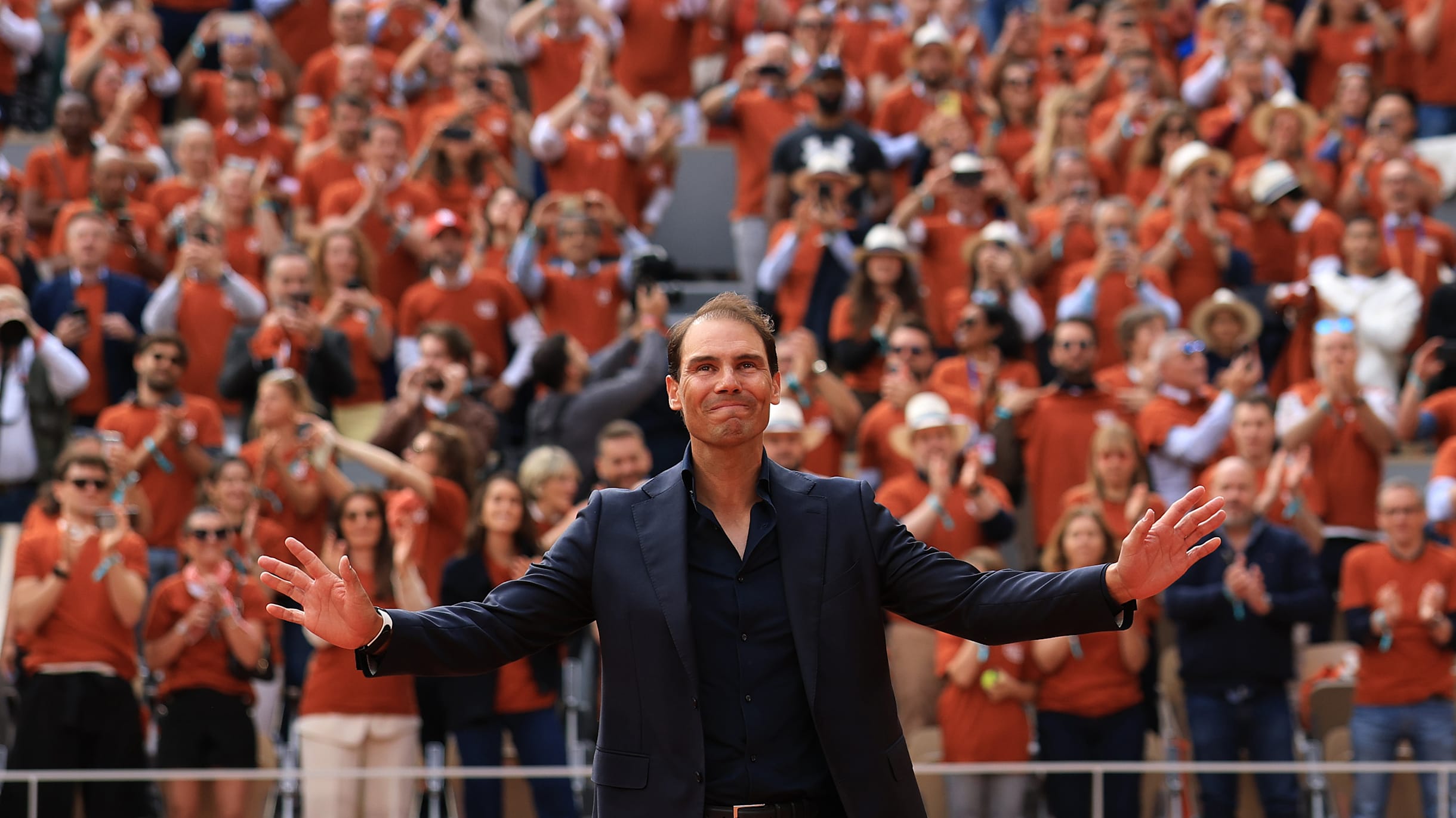 Roland-Garros 2025 - Emotiva e inolvidable ceremonia de homenaje a Rafael Nadal : "¡Gracias, Francia, gracias, París!"