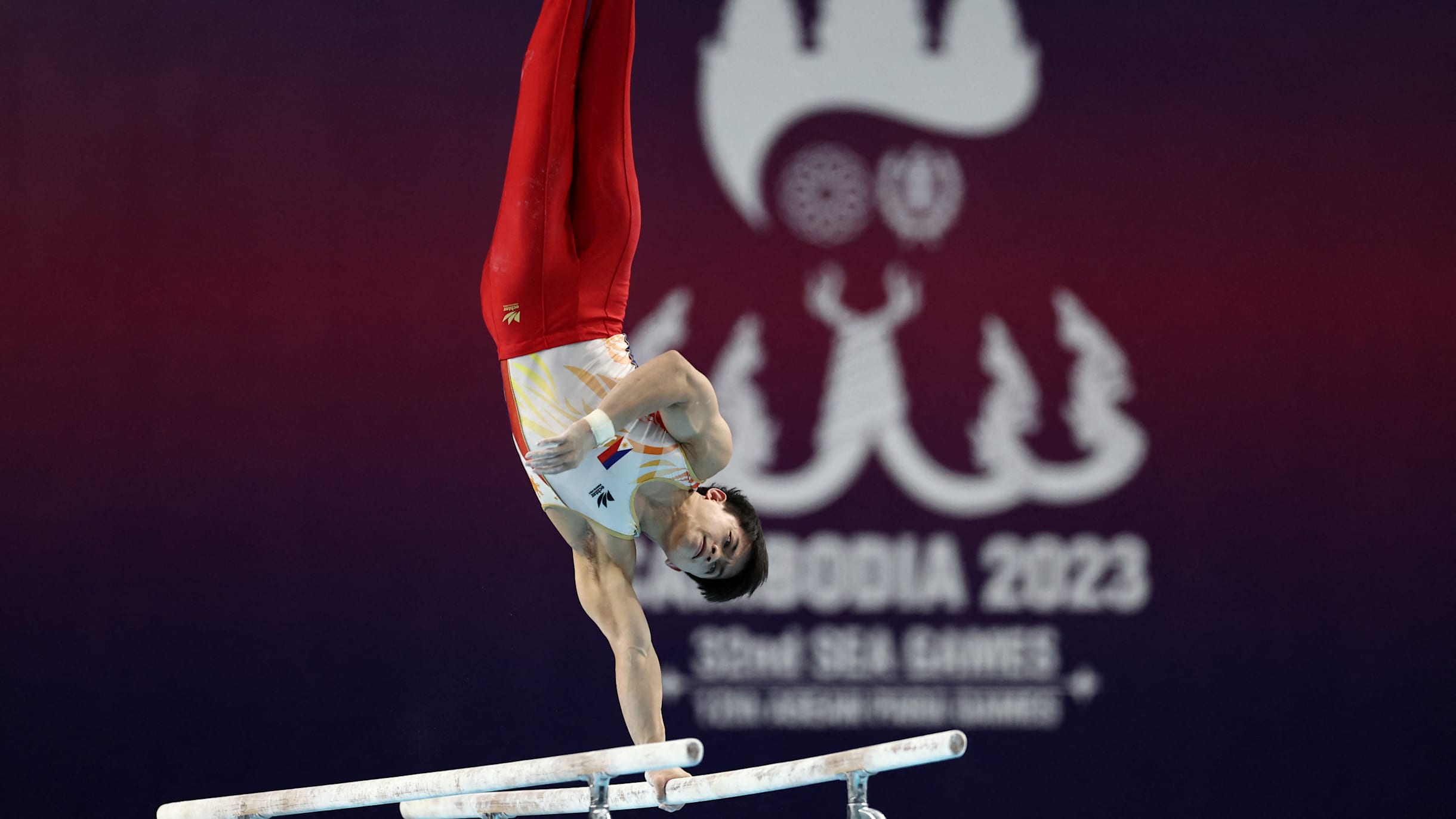 Carlos Yulo defends SEA Games all-around gold, PH bags silver in