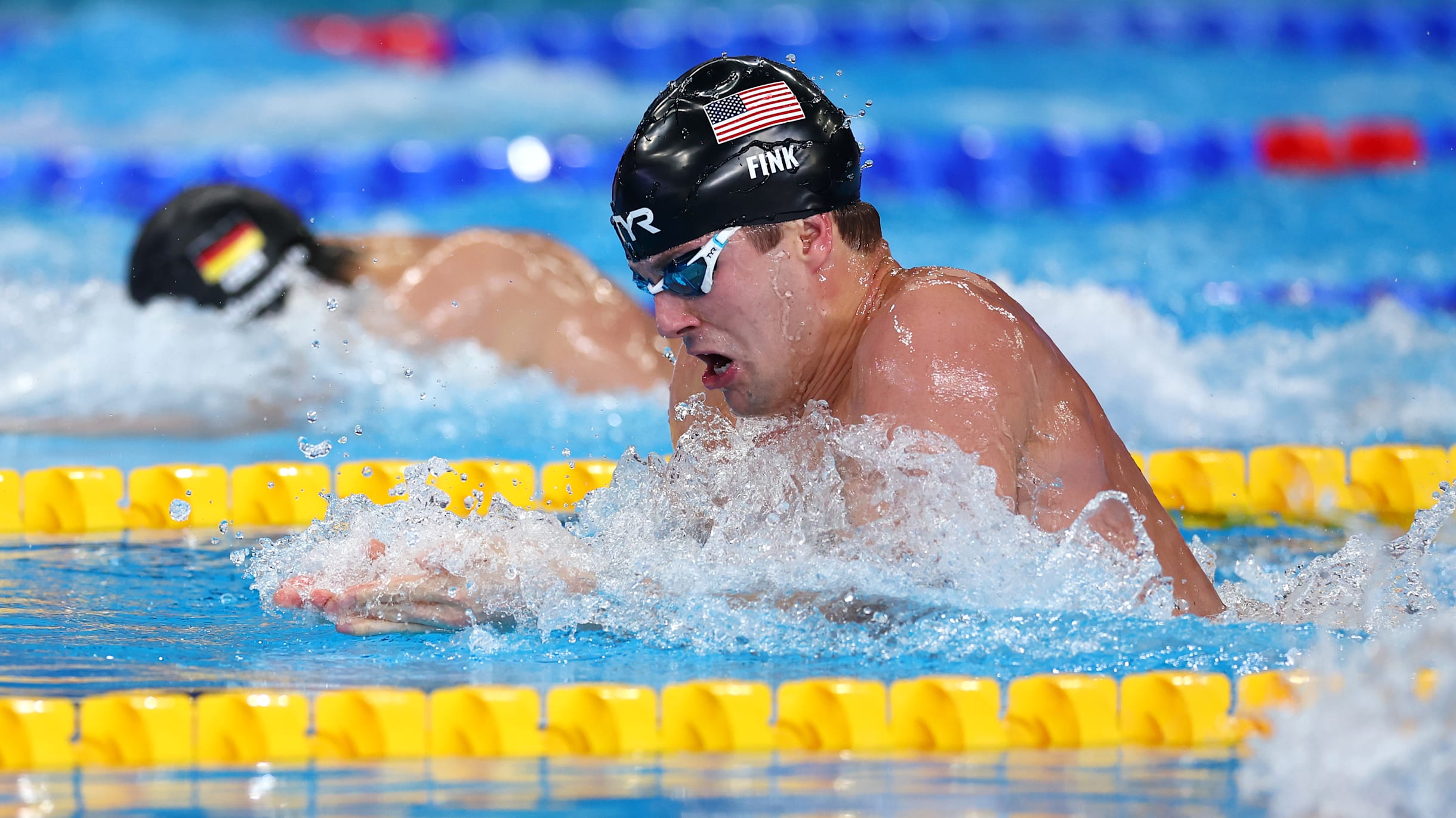 2024年世界泳联世锦赛：尼克·芬克生涯首夺长池100米蛙泳世界冠军，亚当 