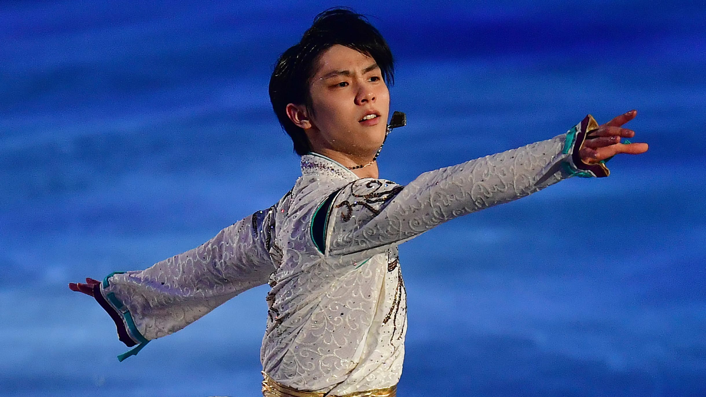羽生結弦ISU最優秀選手賞　記念ニューイヤーカード 羽生結弦2021年ISU最優秀選手受賞記念ポストカードマスクケース