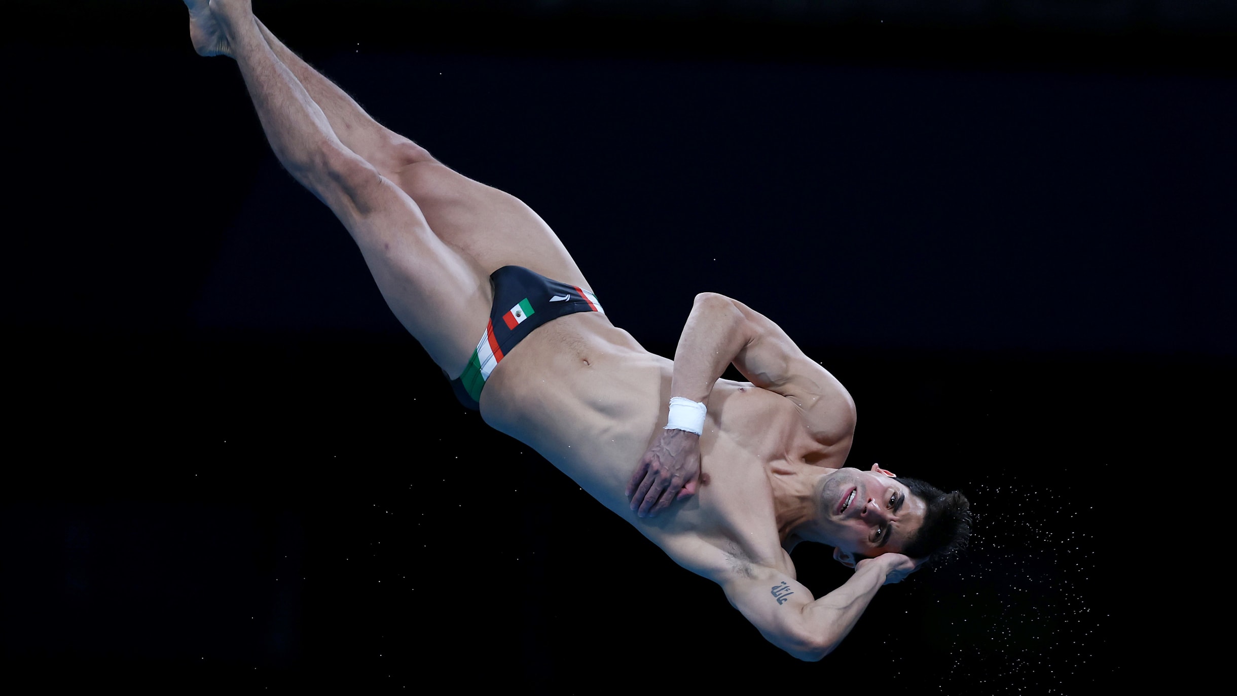 El mexicano Andrés Villarreal se mete en la pelea por las medallas en  clavados