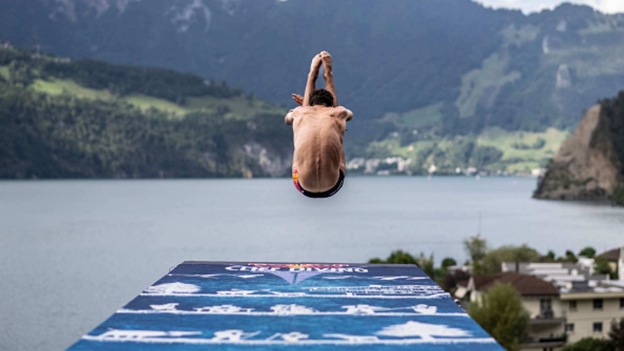 Хайдайвинг. Самый сложный прыжок. Red Bull Cliff Diving 2022 видео.  Результаты.