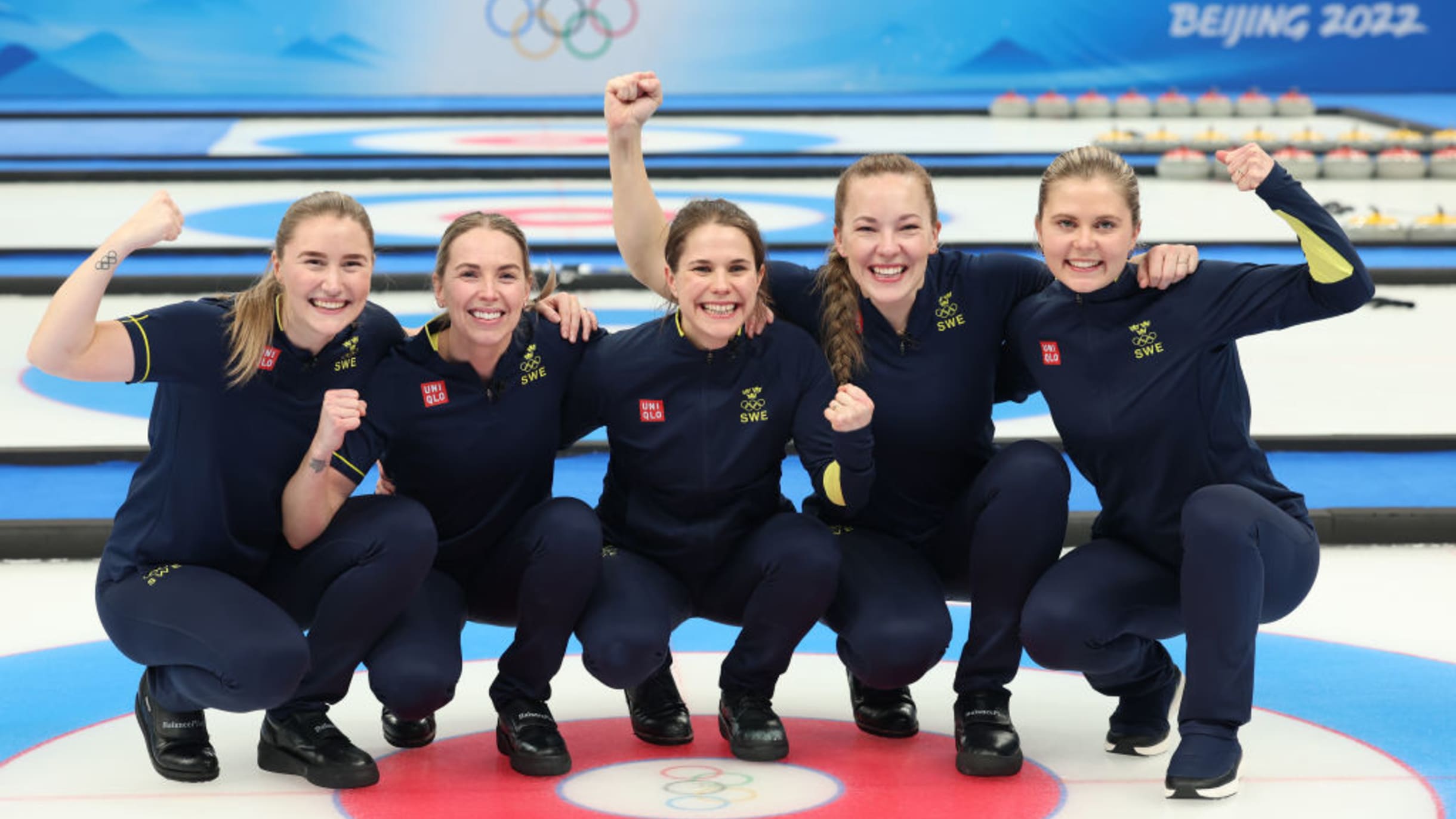 Beijing Winter Olympics: Team GB's women's curling team arrive