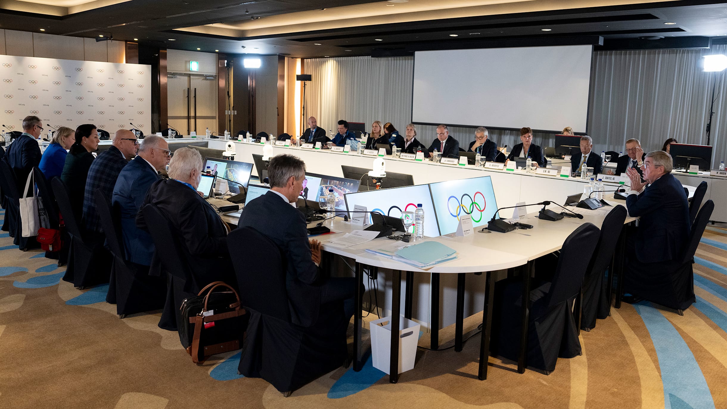 La commission exécutive du CIO admet les athlètes individuels