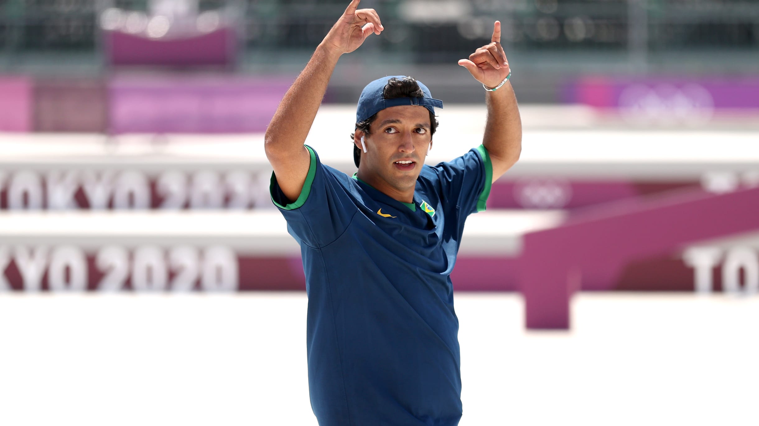 Kelvin Hoefler, do skate, garante a 1ª medalha do Brasil nos Jogos