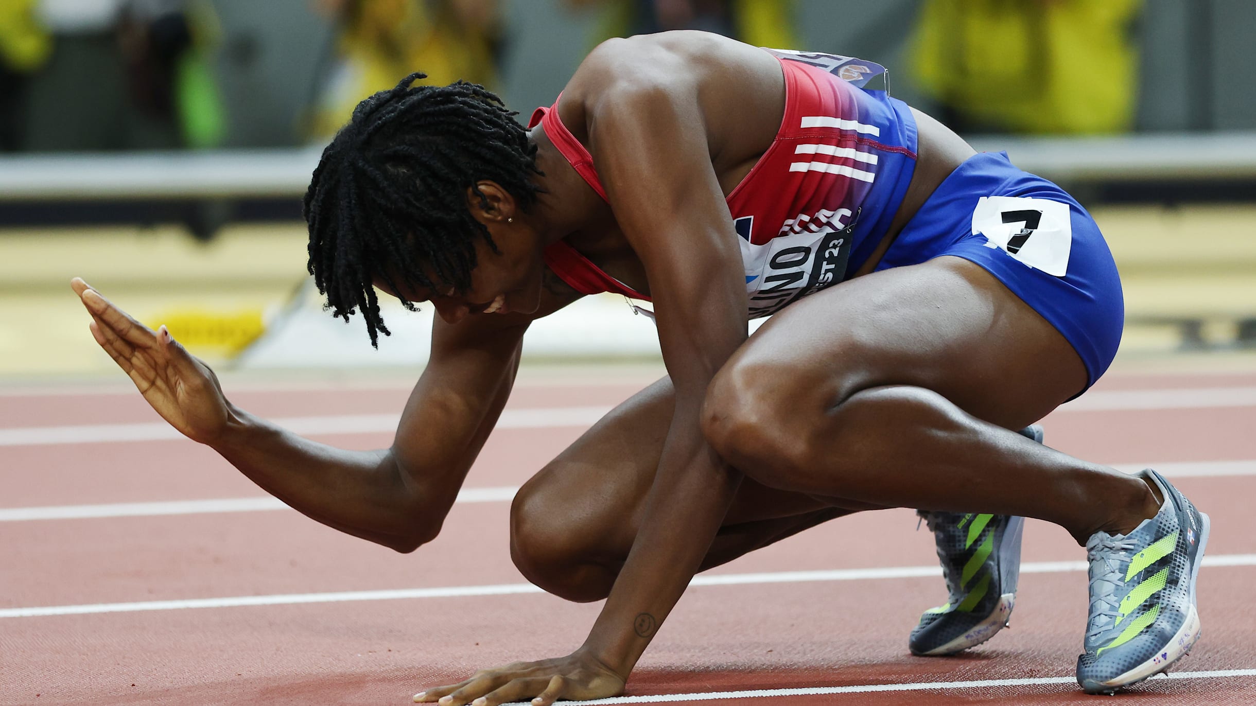 Marileidy Paulino, campeona del mundo en Budapest 2023 · De correr descalza a convertirse en la primera mujer dominicana con un oro mundial