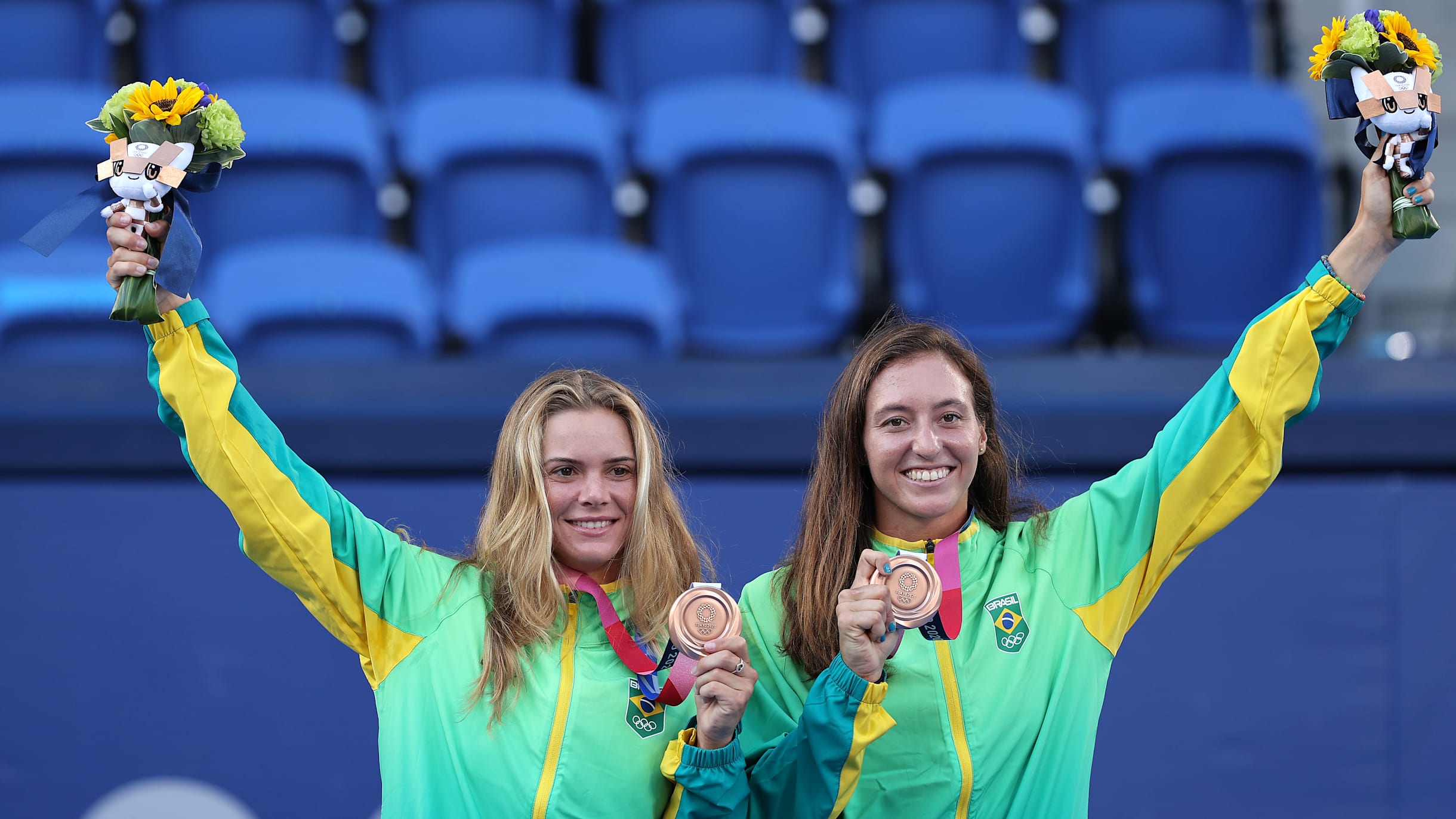 Laura Pigossi vai à final do tênis nos Jogos Pan-Americanos 2023, obtém  vaga provisória para Paris 2024 e leva ouro com Luisa Stefani