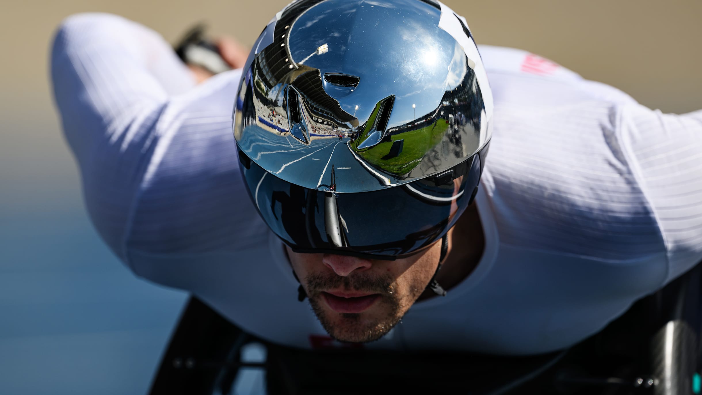 Paralympics - Swiss 'Silver Bullet' Marcel Hug on the transformational  power of his helmet, winter lake swims and ambition to master electric  guitar, image size:2440x1372