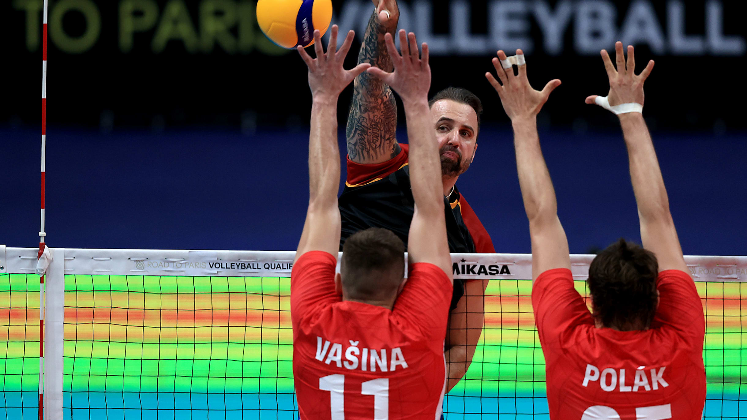 Us men's shop volleyball score