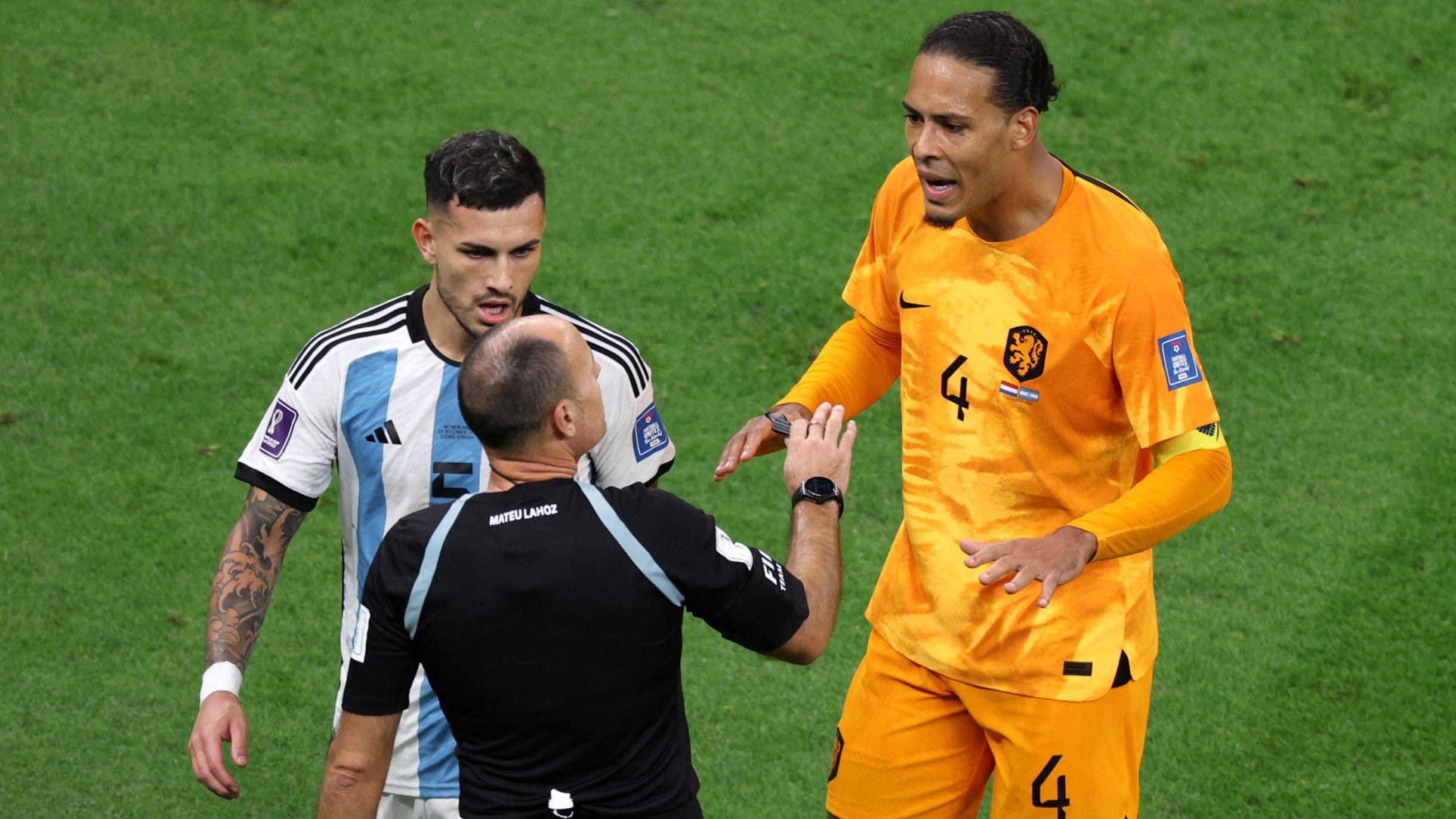 大乱戦を制したアルゼンチン、PK戦で蘭代表を下す【サッカー