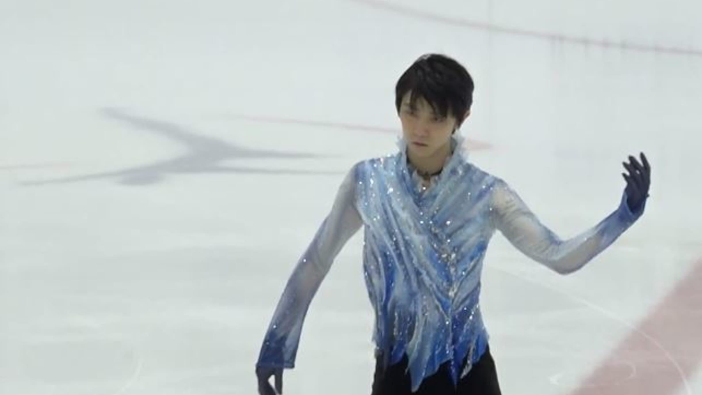 動画】男子SP、前回覇者の羽生結弦は首位発進｜フィギュア・オータム 