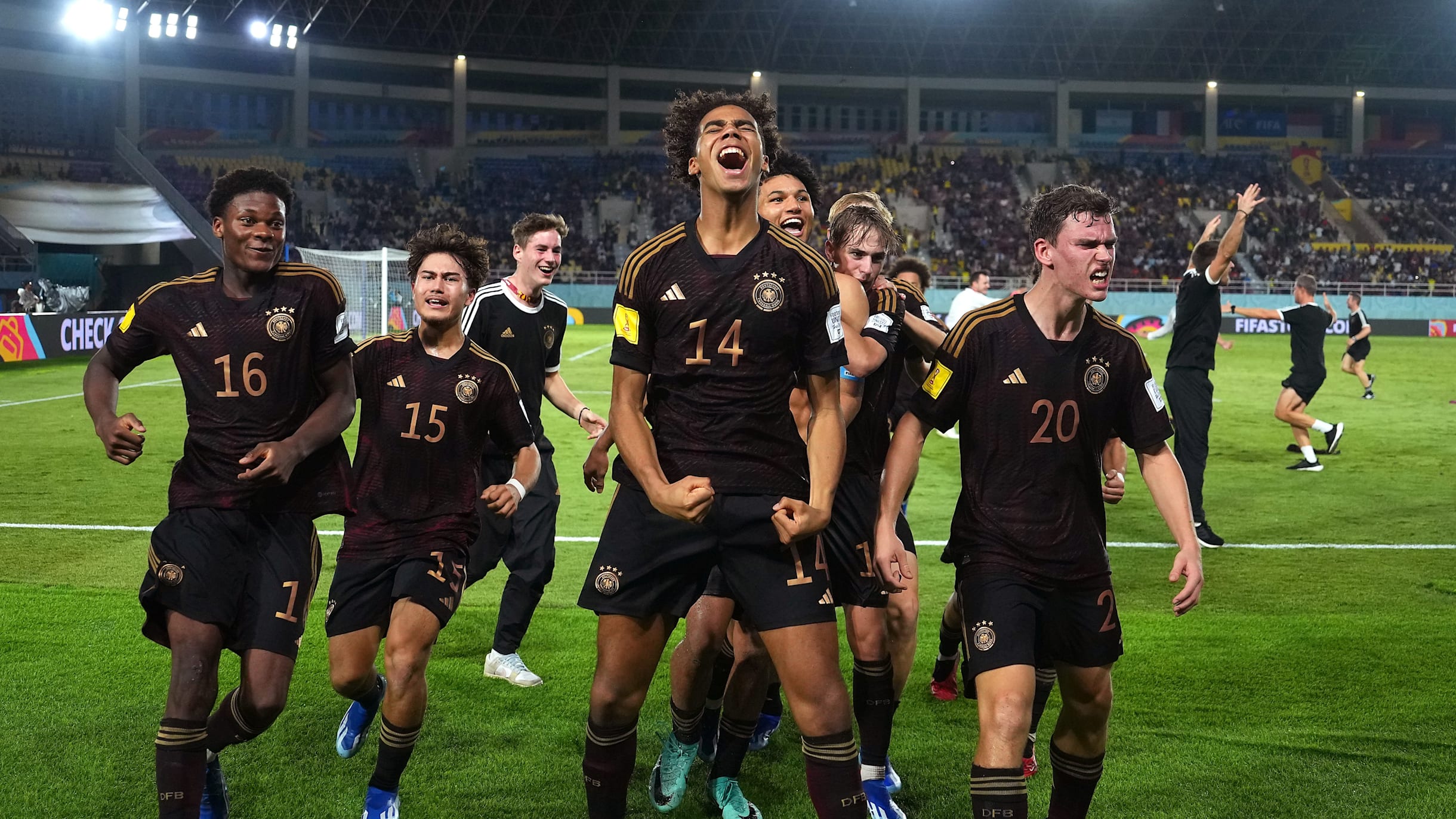 Brasil vence Inglaterra! Está nas oitavas do Mundial Sub-17!