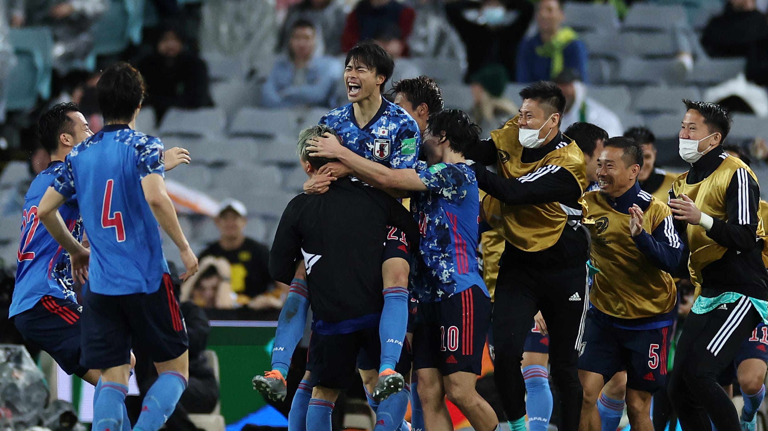 本日のみ値下げ　2022ワールドカップ アジア地区最終予選　三笘薫選手支給品ユニ nbvbypqmyhemg2jb4bku