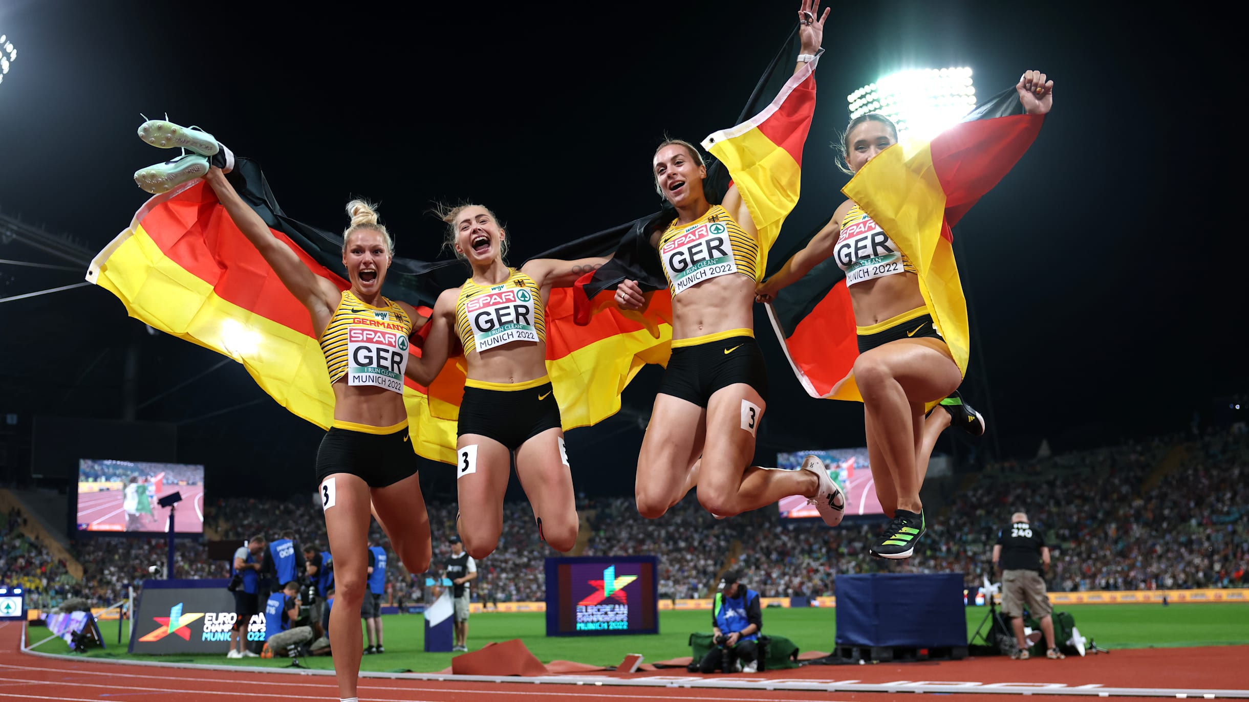 Mahuchikh shines as Germany and Team GB win relay gold on final day of European athletics championships 2022