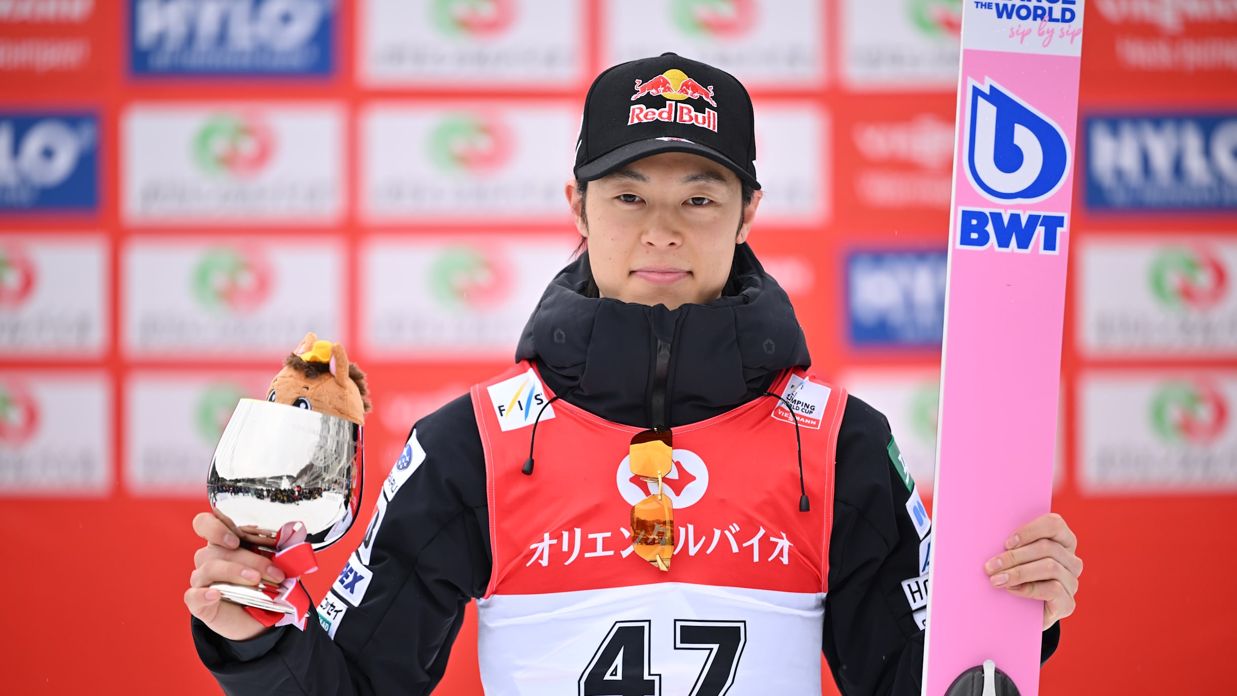小林陵侑、小林陵侑がW杯3連勝丨FISスキージャンプ・ワールド