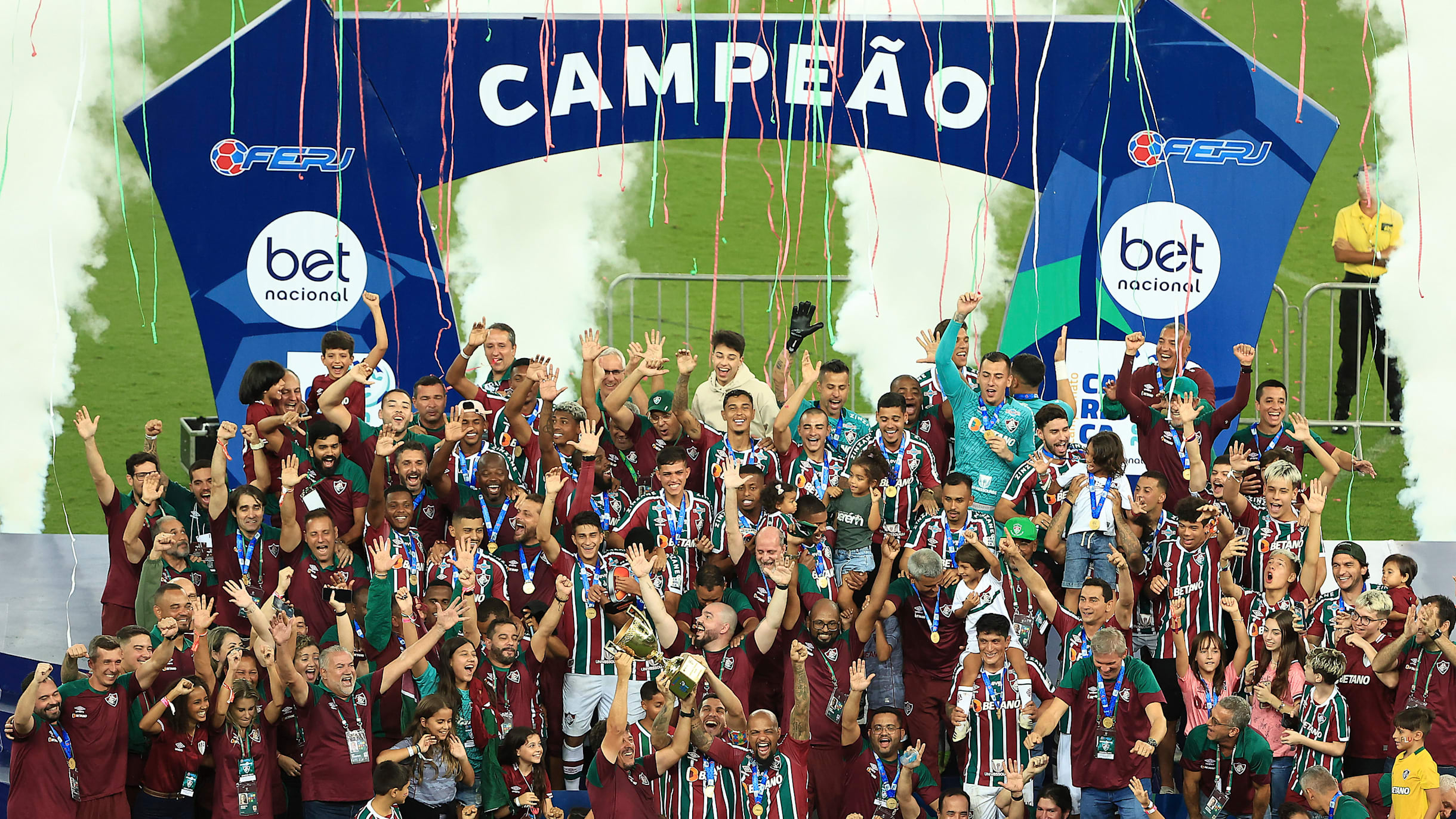 Nas madrugadas da Rússia, Campeonato Carioca vira atração na TV