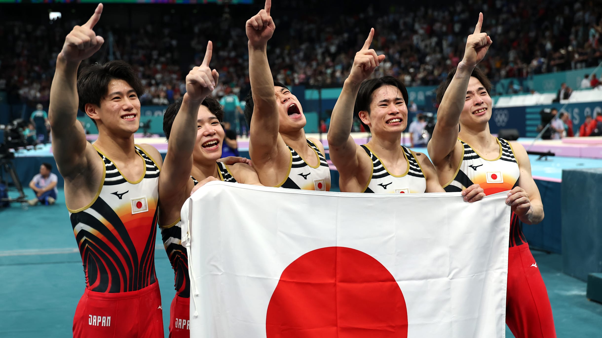 体操日本男子大逆転の金！あん馬で落下の橋本大輝、鉄棒で落下の