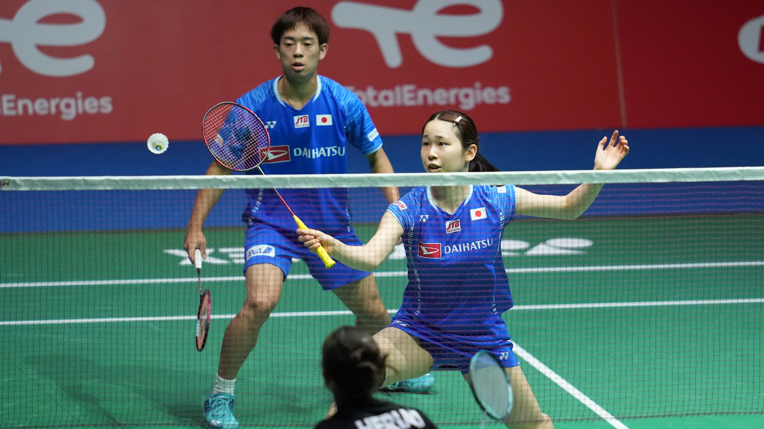 バドミントン】混合ダブルス・緑川大輝／齋藤夏ペア、ストレート勝ちで