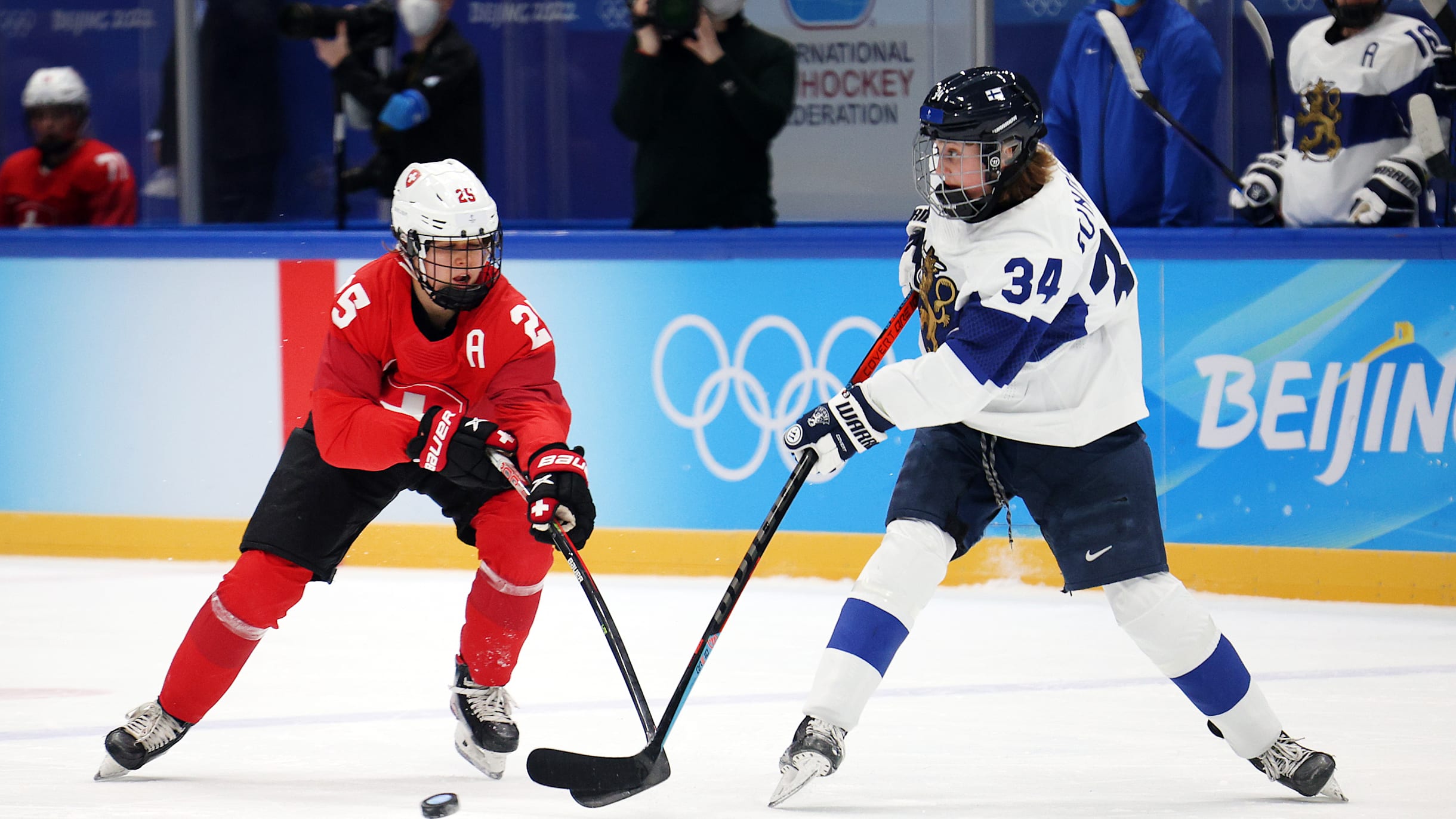Switzerland looking to upset bronze bombers Finland in womens ice hockey third-place playoff