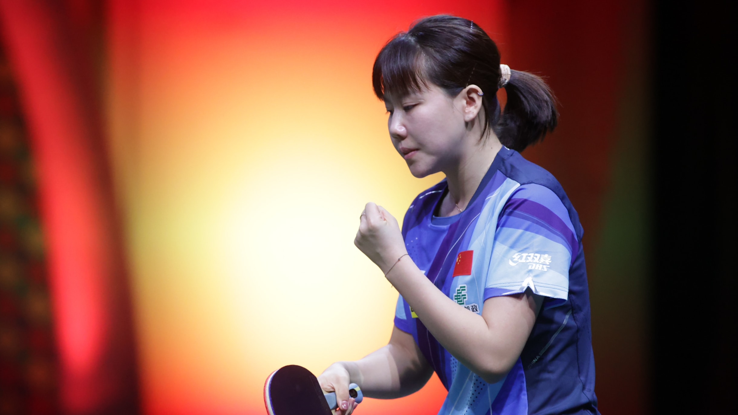 ITTF德班世乒赛第七日：中国队锁定男单四强，早田希娜鏖战胜王艺迪