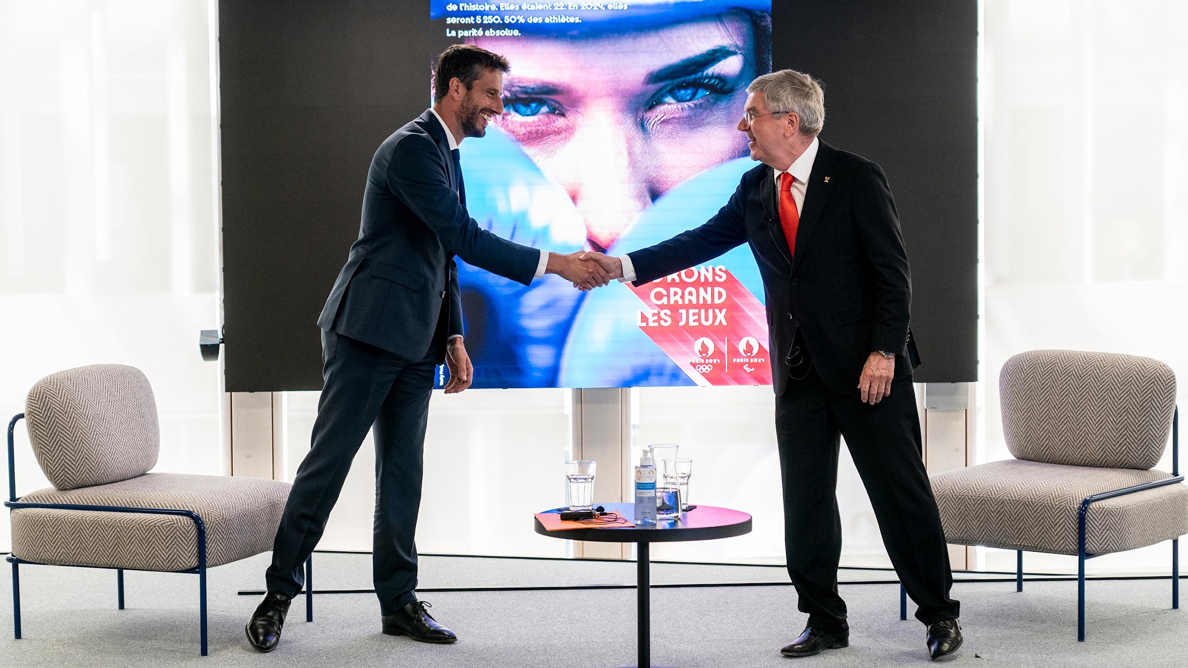 CHAISE DES VOLONTAIRES de Paris 2024 utilisé sur les sites des compétitions. EUR 380,00