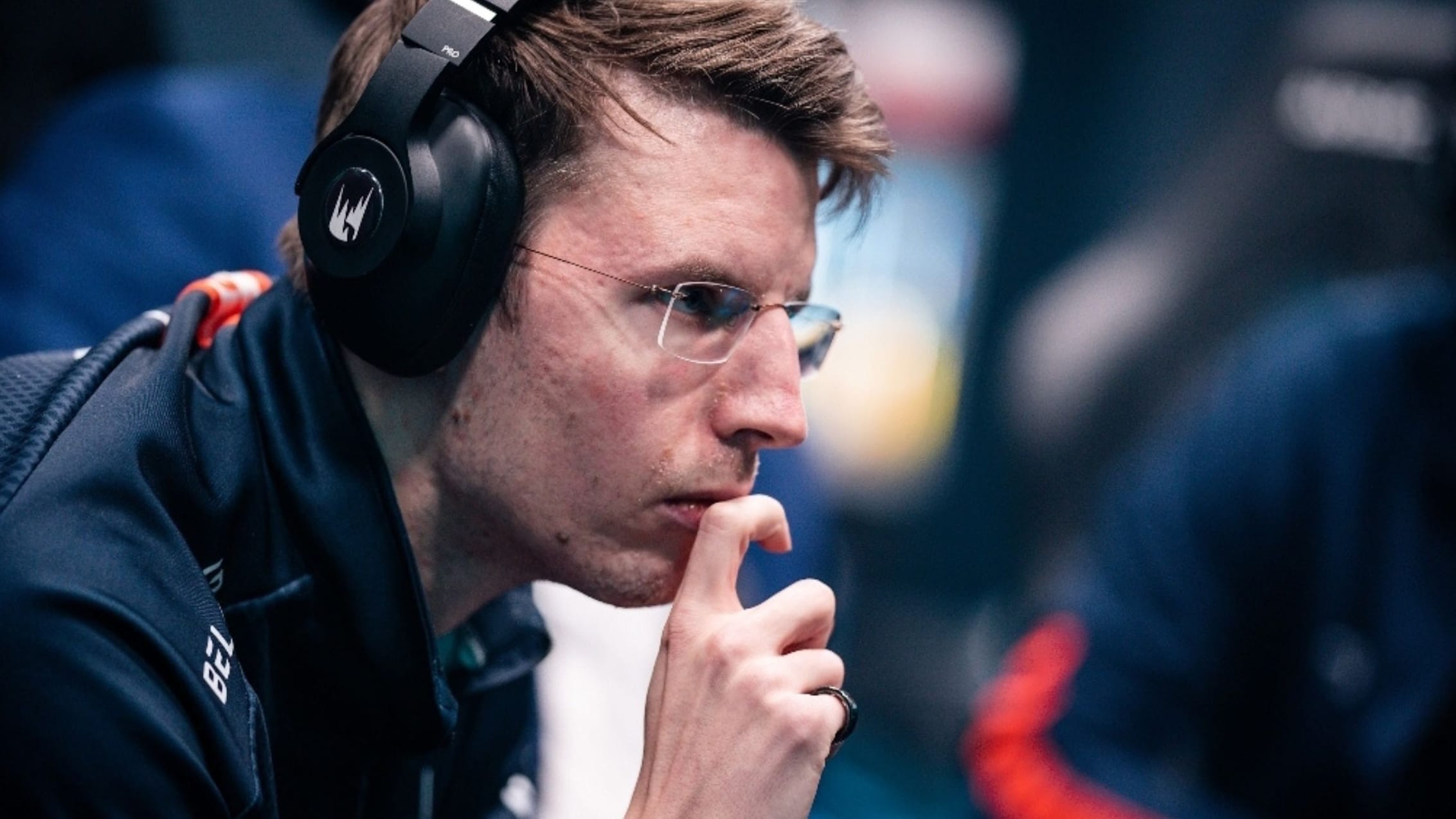 Analyst photo