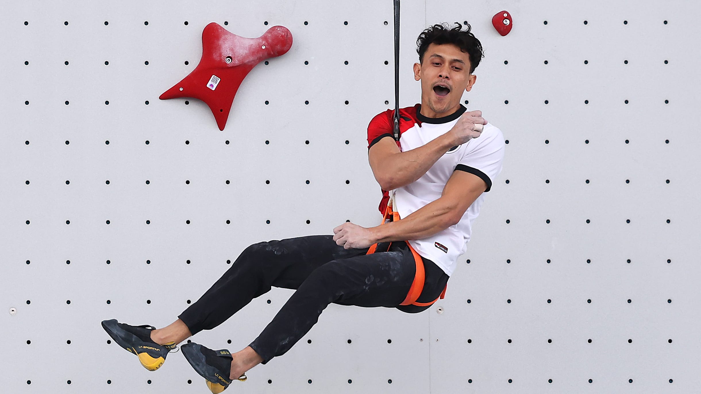 Paris 2024 sport climbing: Indonesia's Veddriq Leonardo wins Speed