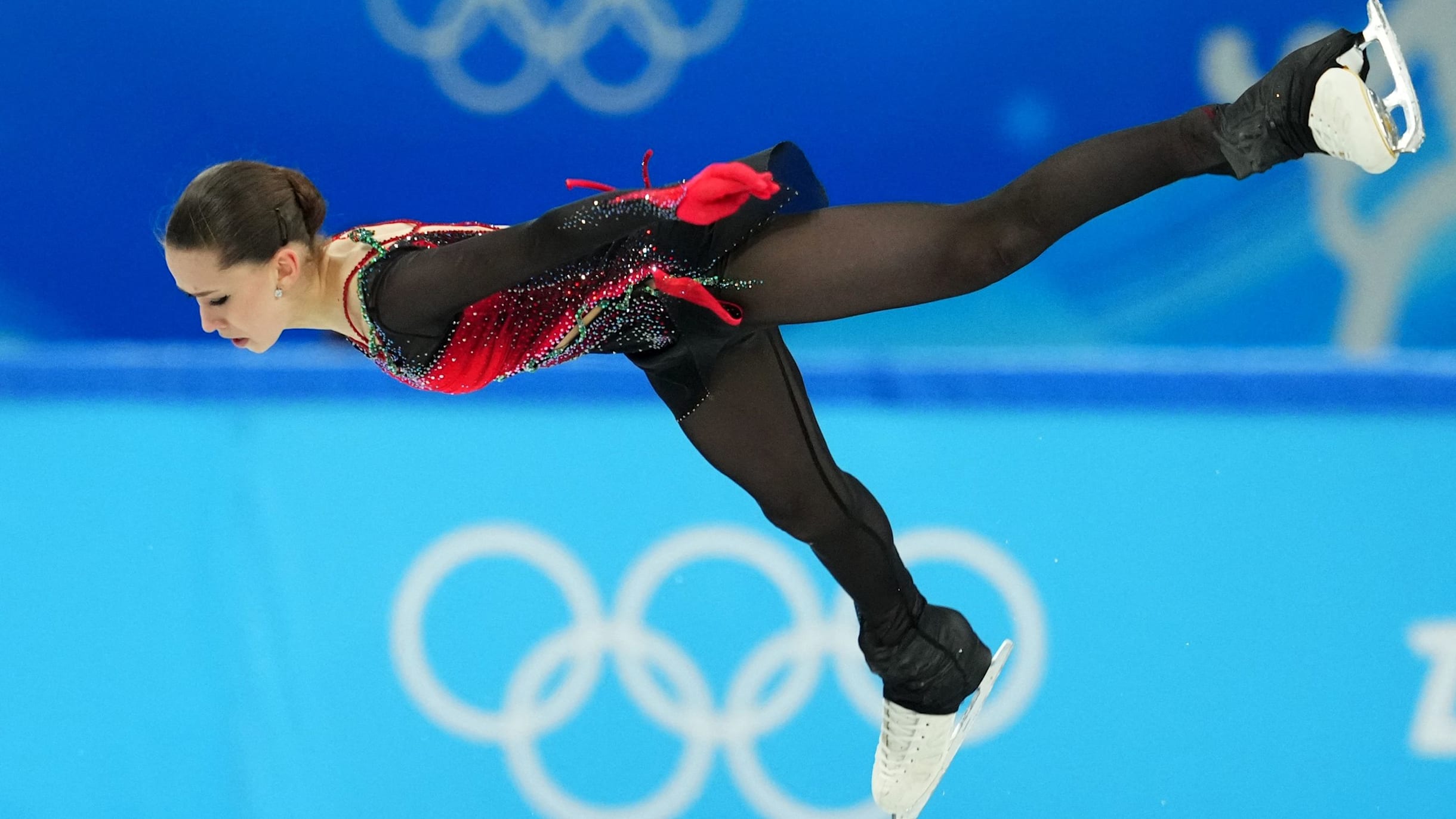 Ками́ла Вали́ева  leg 