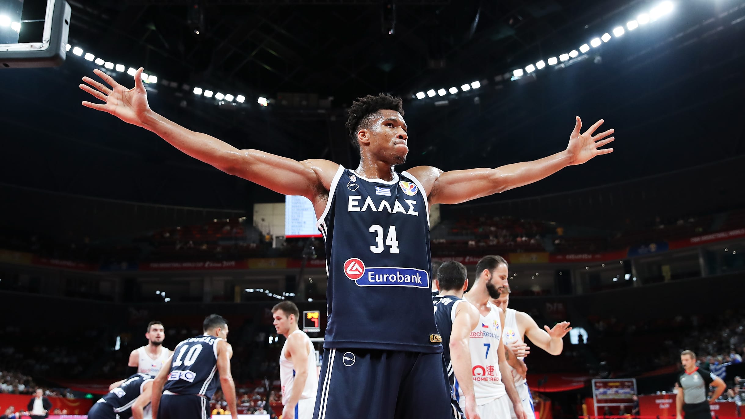 Giannis commits to Greece for Basketball World Cup